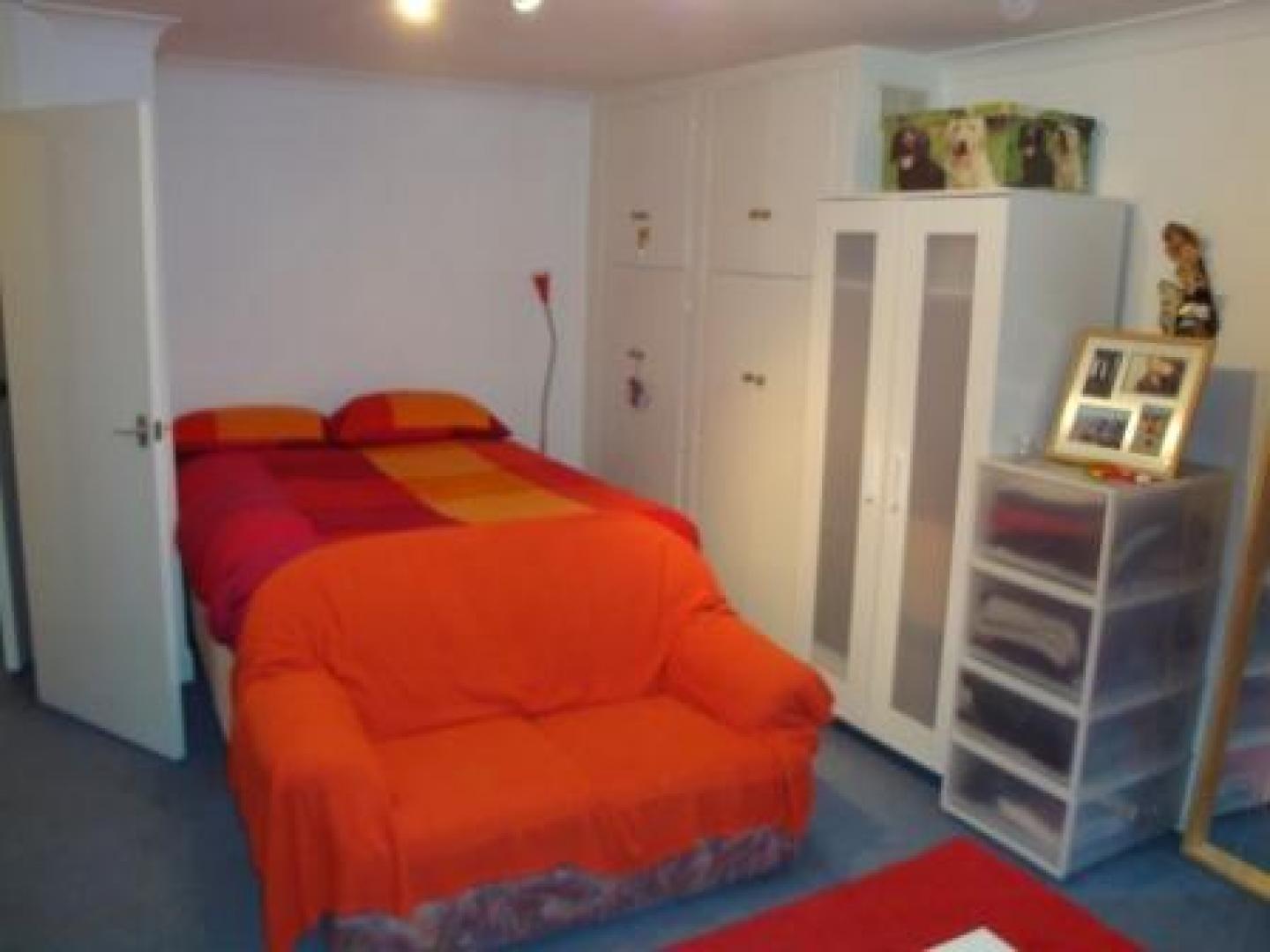 			Studio Apartment, 1 bath, 1 reception Studio			 Fordwych Road, WEST HAMPSTEAD/KILBURN